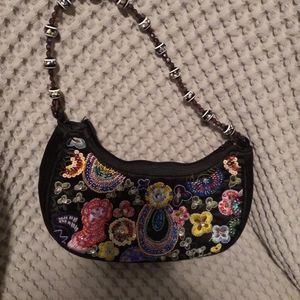 La Regale Handbeaded Purse